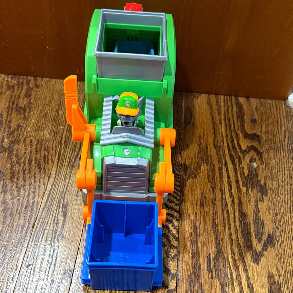 PAW Patrol: Crush N’ Roll Recycling Truck Vehicle